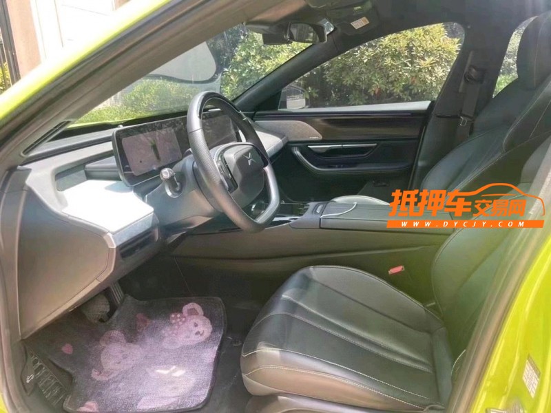 青島22年小鵬汽車p74