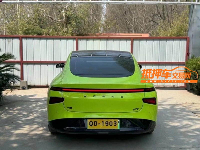 青島22年小鵬汽車p78