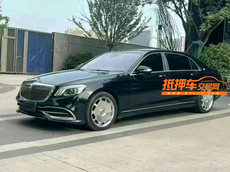 徐州19年奔驰迈巴赫S级3