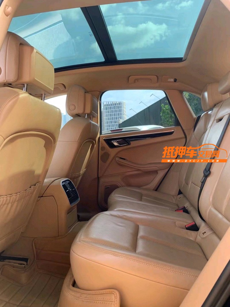 佛山15年保时捷Macan6