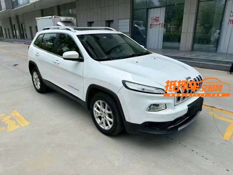 济宁17年Jeep自由光2