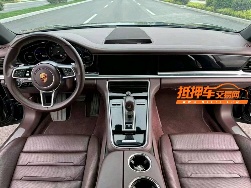 烟台18年保时捷帕拉梅拉6