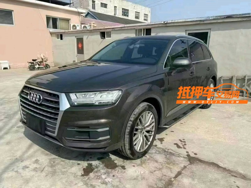 泰安16年奧迪Q76