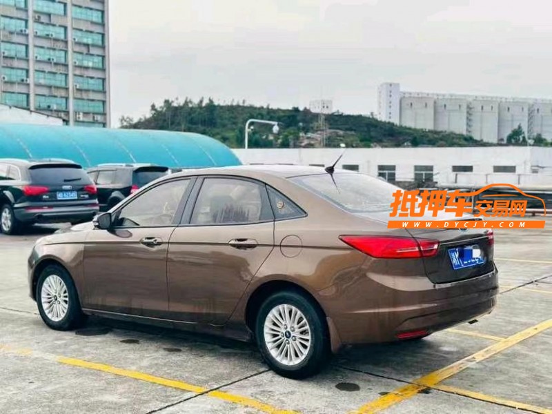 东莞17年福特福睿斯9