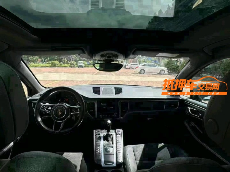 潍坊18年保时捷Macan5