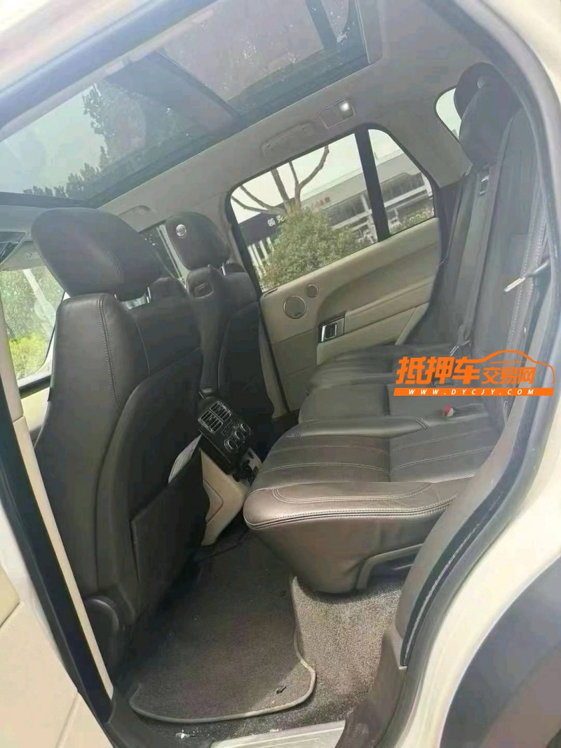 济宁15年路虎揽胜行政3