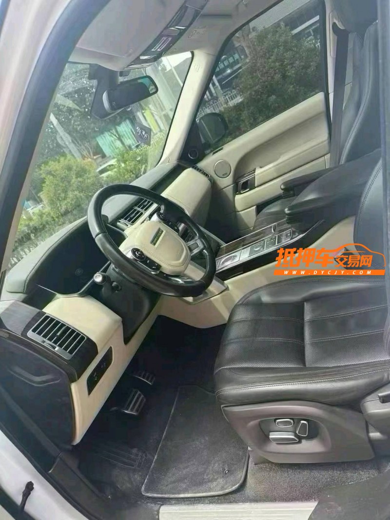 济宁15年路虎揽胜行政4