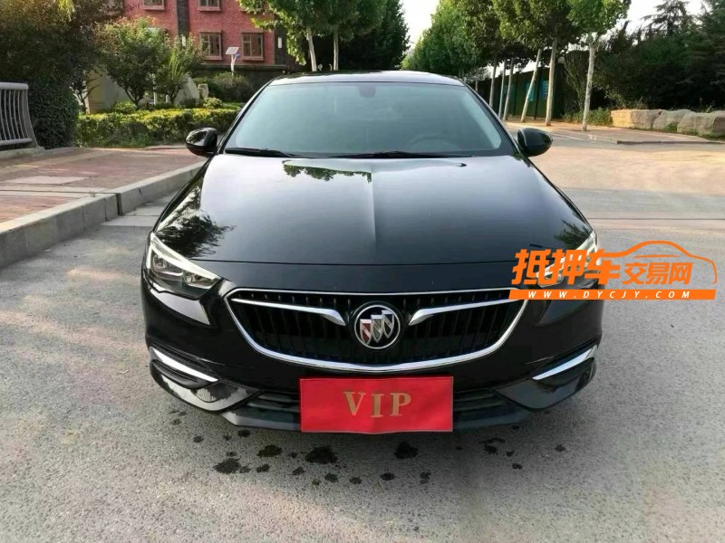 潍坊18年别克君威1