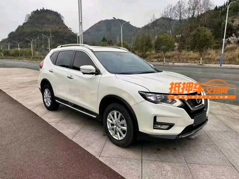 黔東南19年日產奇駿8
