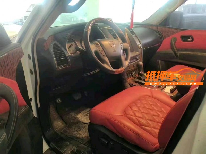 保定18年日产途乐3