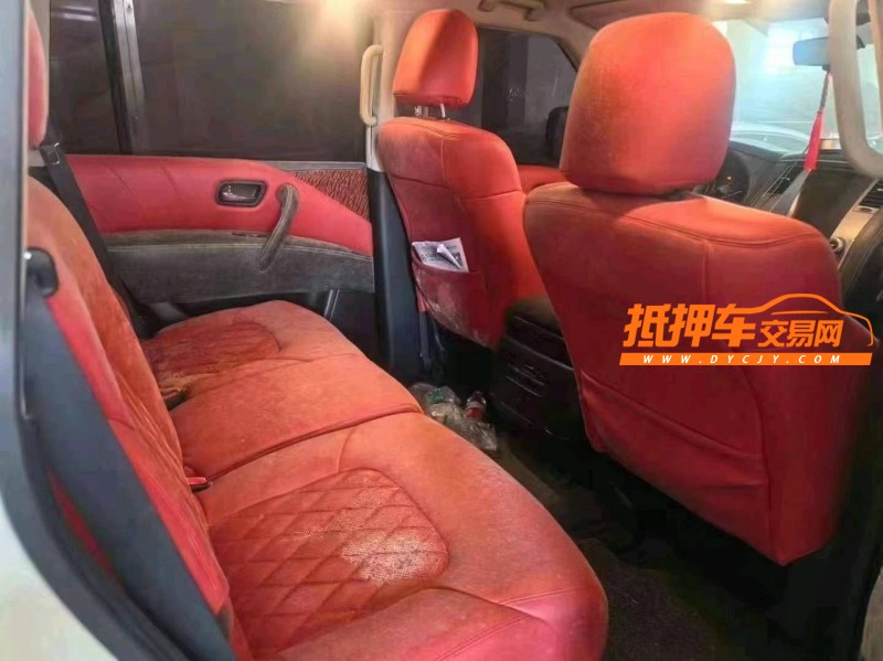 保定18年日产途乐5