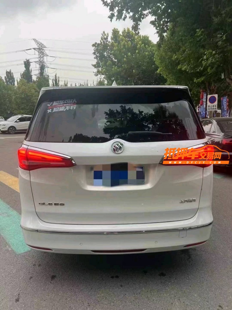 保定17年别克GL84