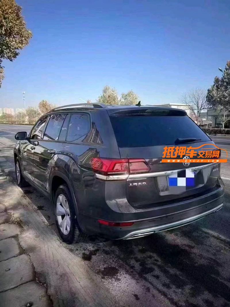 保定17年大众途昂9