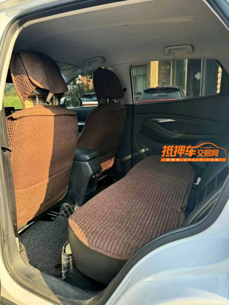 邢臺20年寶駿RS38