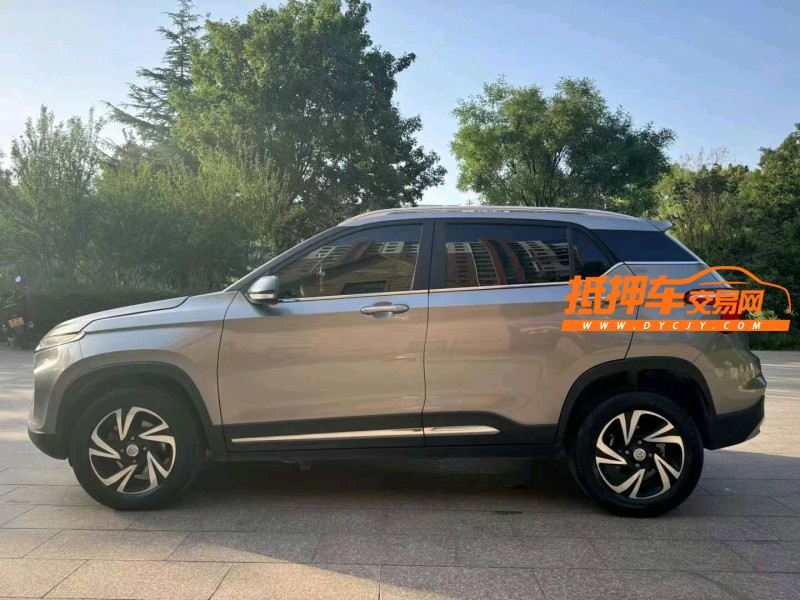 邢臺19年寶駿5104