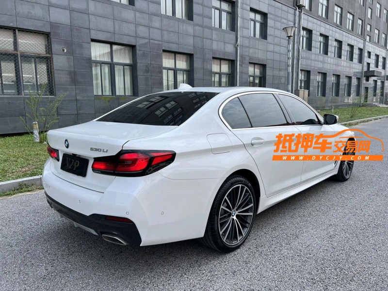 盐城22年宝马5系8
