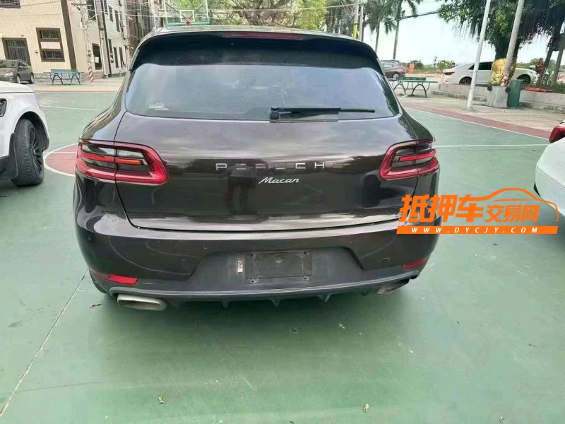 佛山16年保时捷Macan9
