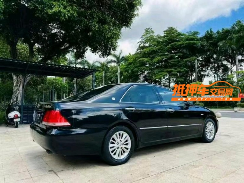 东莞09年丰田皇冠8