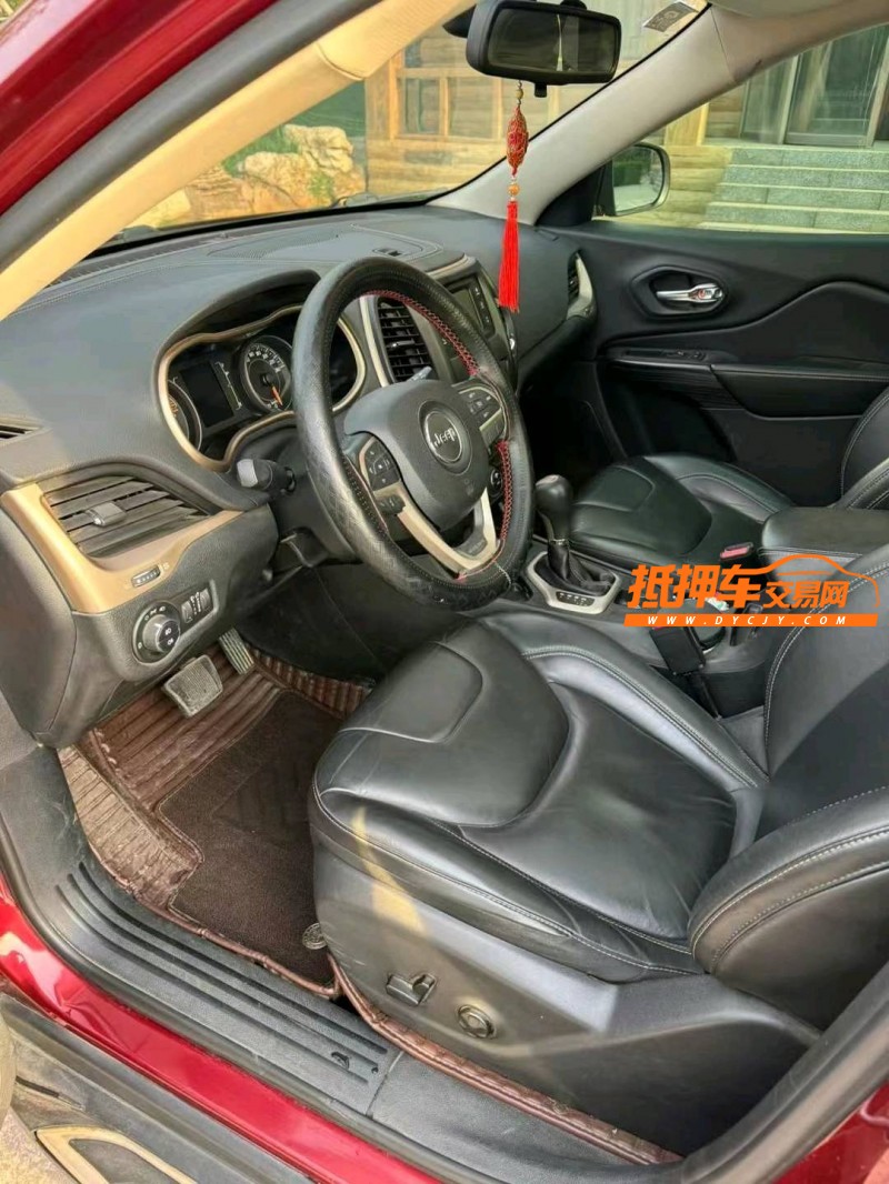 邢台16年Jeep自由光3