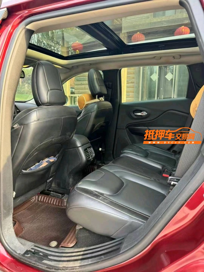 邢台16年Jeep自由光6