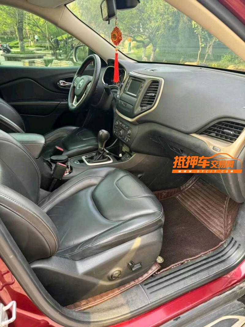 邢台16年Jeep自由光7