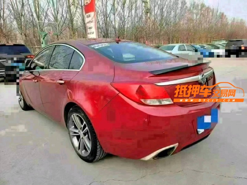 聊城12年别克君威8