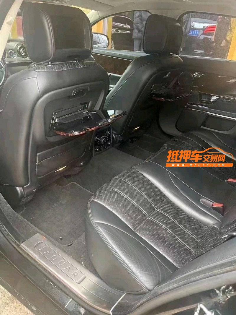 青岛13年捷豹XJL5