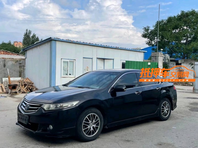 济宁11年本田思铂睿2