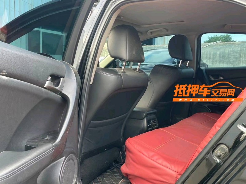 济宁11年本田思铂睿5