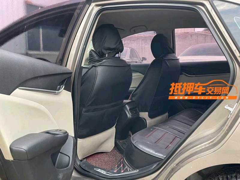 济宁16年别克英朗5