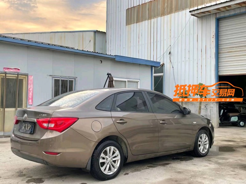 济宁16年别克英朗8