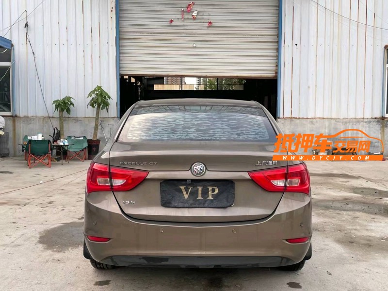 济宁16年别克英朗9