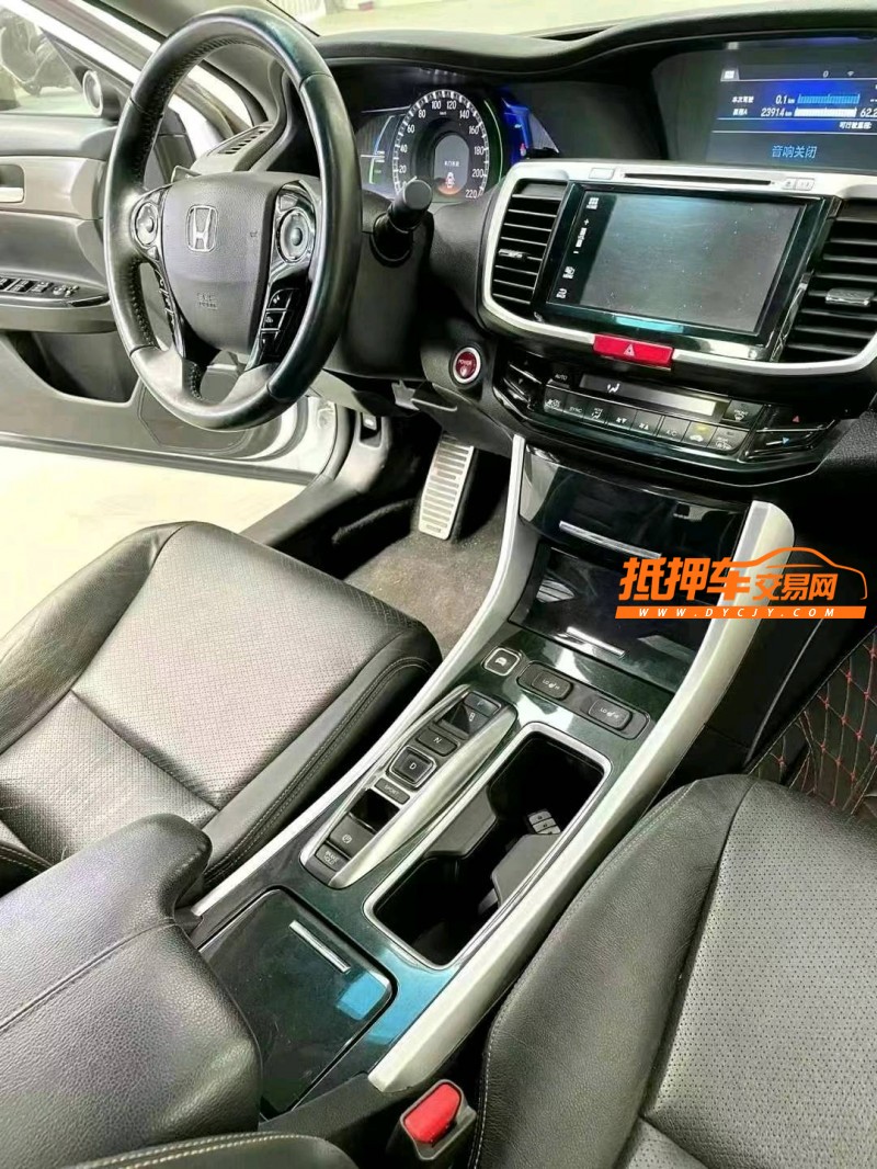 临沂19年本田雅阁7