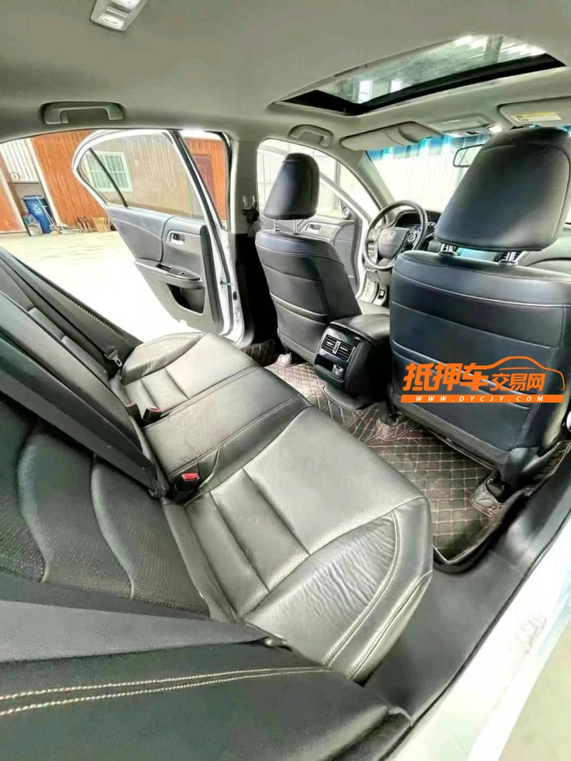 临沂19年本田雅阁8