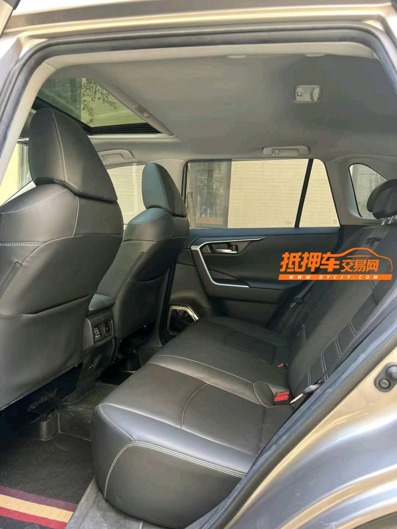 佛山22年丰田RAV49