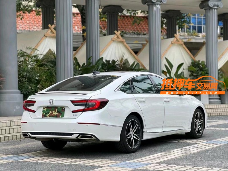 东莞22年本田雅阁8