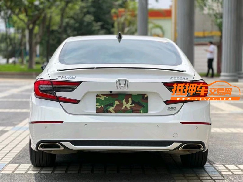 东莞22年本田雅阁9