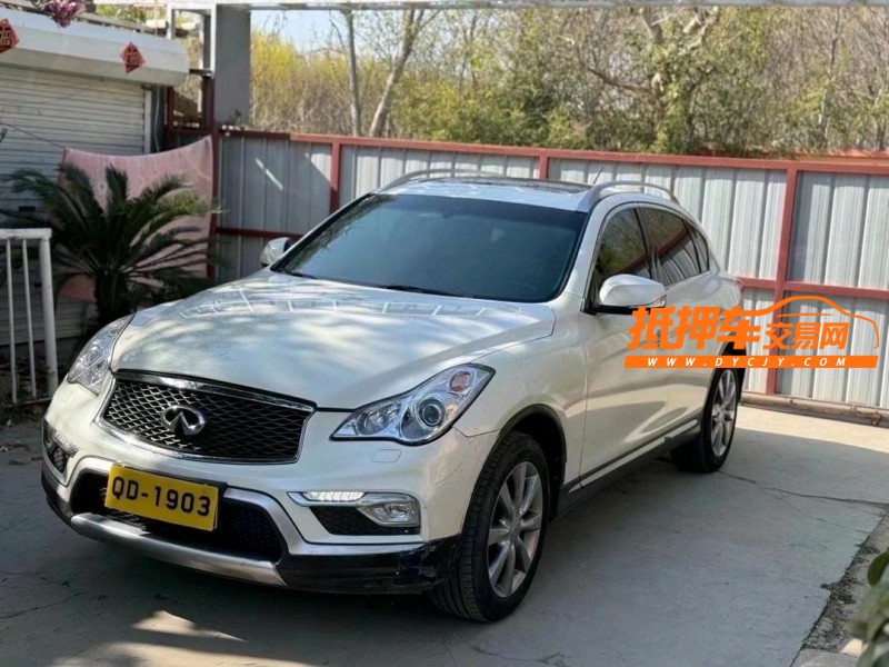 青島17年英菲尼迪QX502