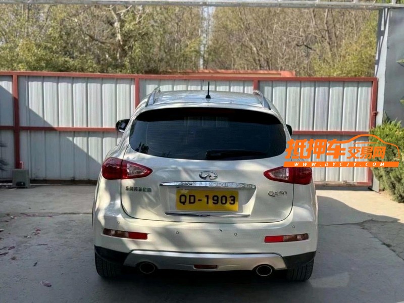青島17年英菲尼迪QX508