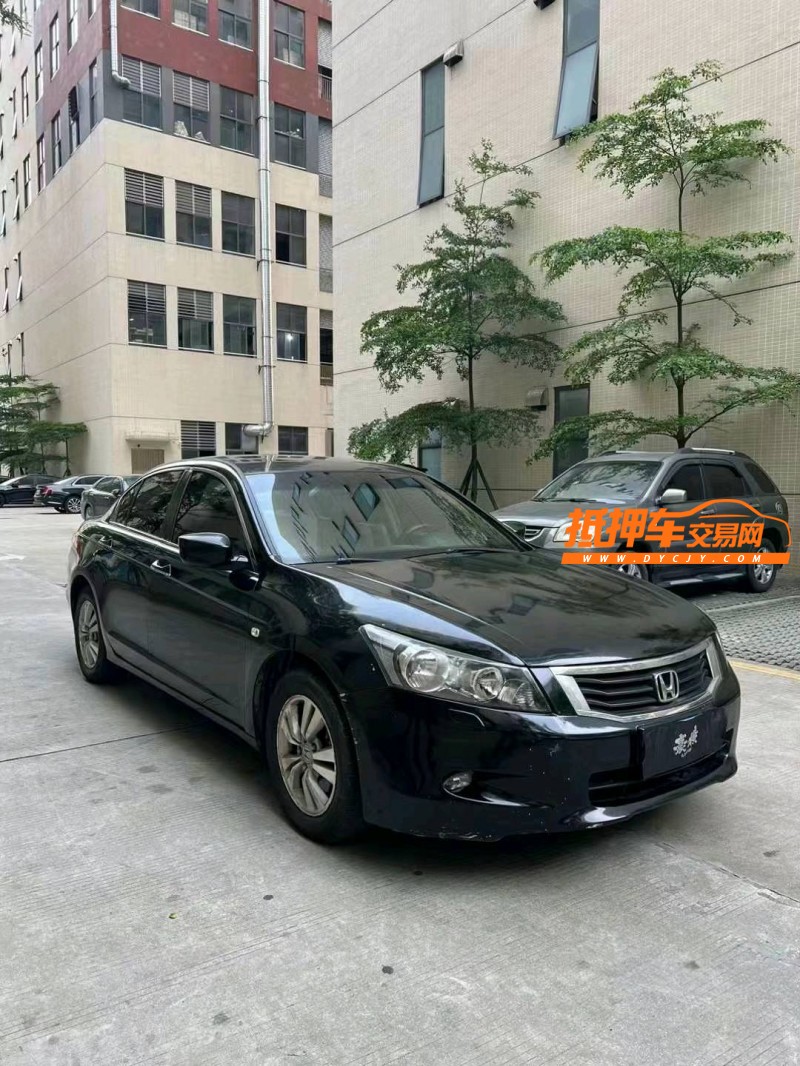 佛山10年本田雅阁2