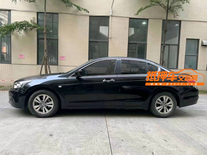 佛山10年本田雅阁4