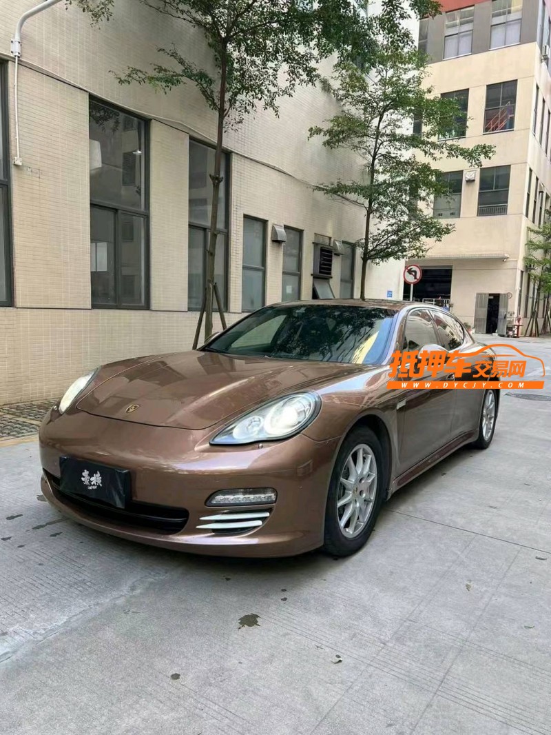 广州12年保时捷帕拉梅拉2