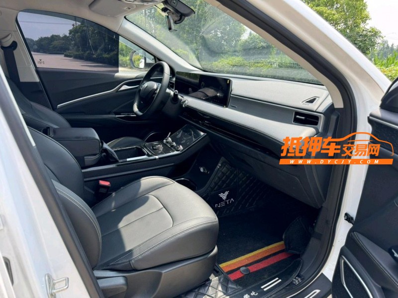 鹽城23年哪吒U8