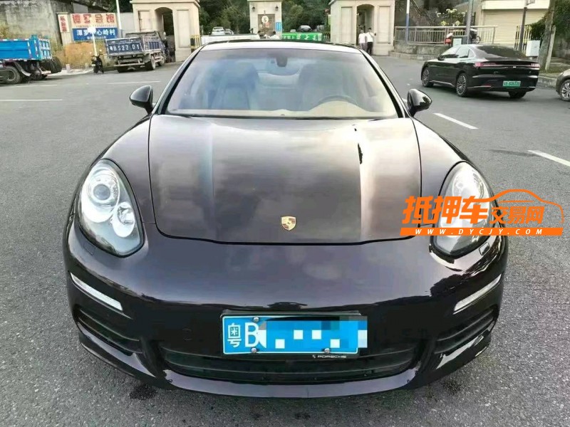 广州14年保时捷帕拉梅拉1
