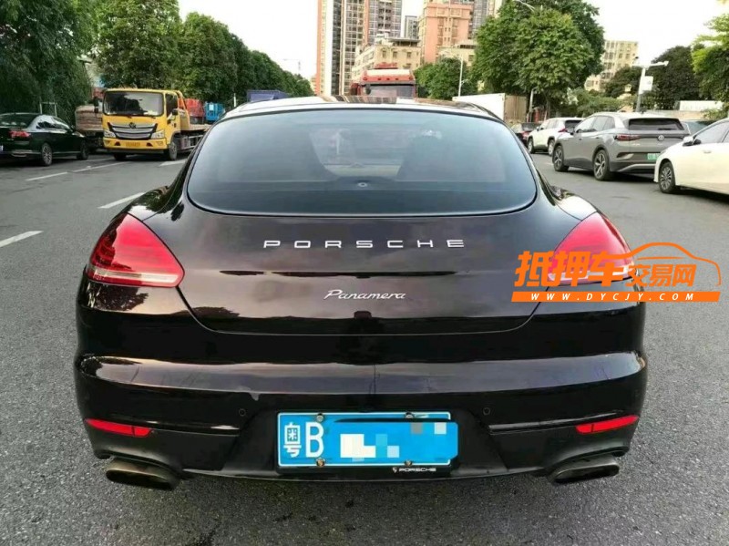 广州14年保时捷帕拉梅拉9