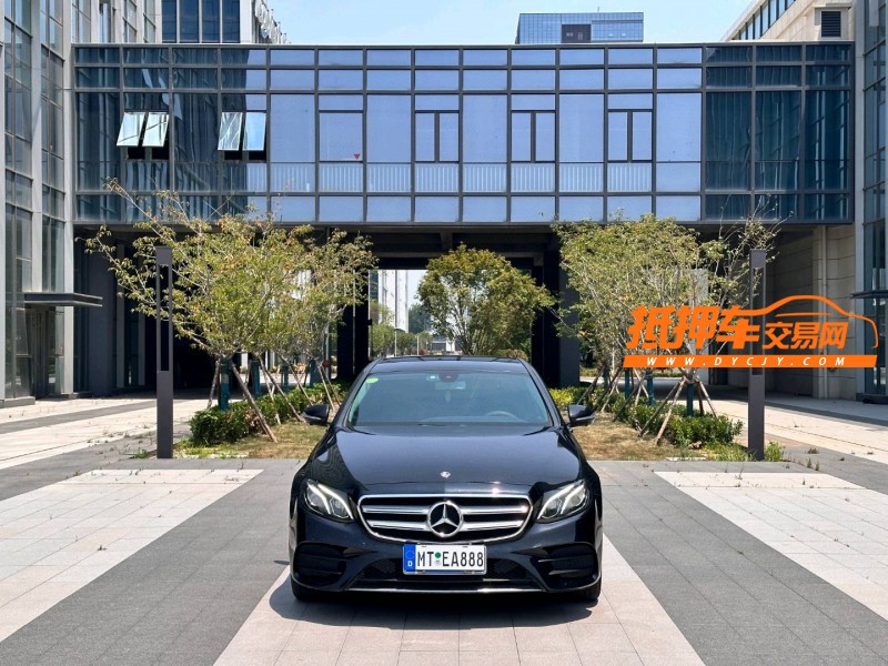 青岛17年奔驰E1