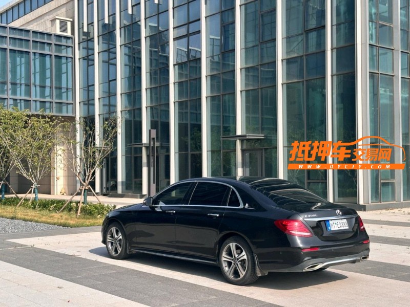 青岛20年奔驰E9