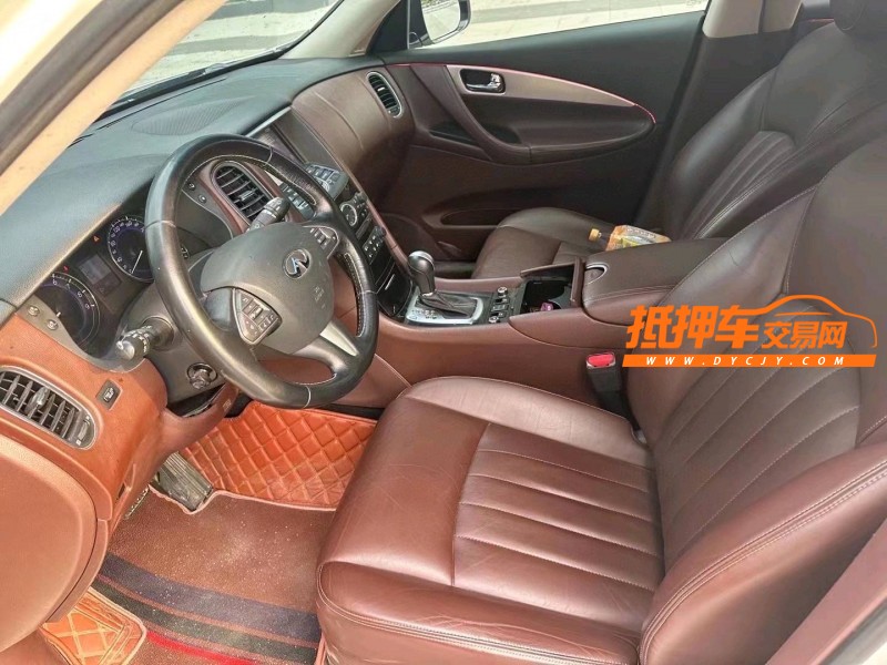 青島17年英菲尼迪QX504