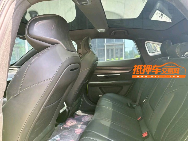 青島22年小鵬汽車p75