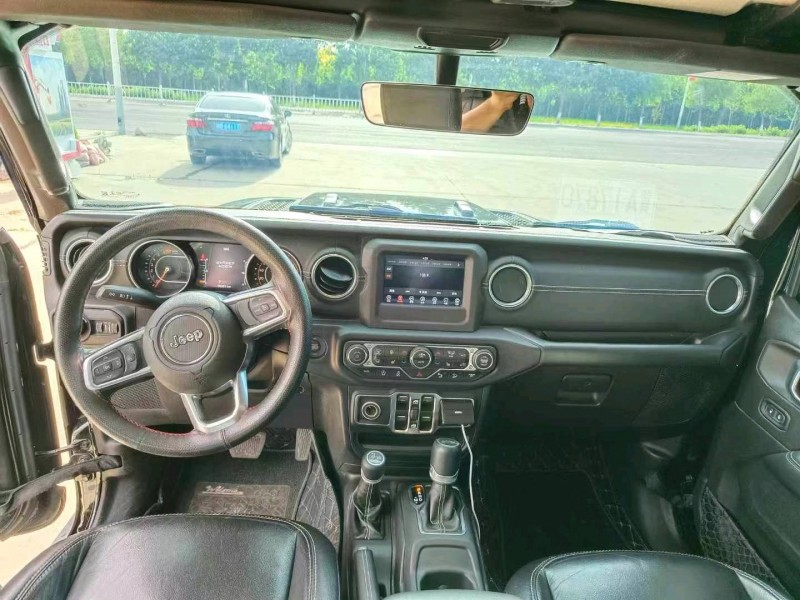 保定19年Jeep牧马人6